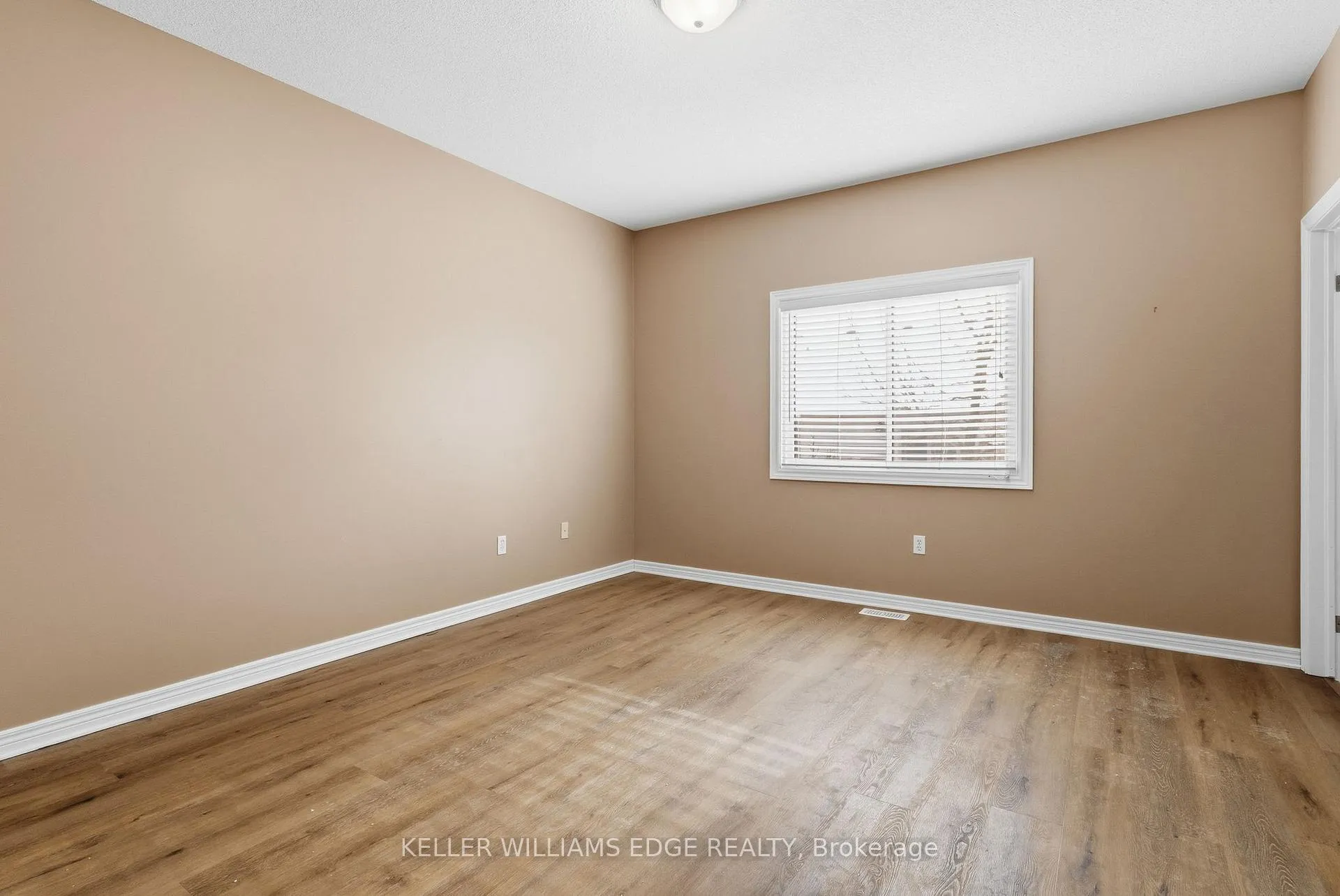 Photo 12 of Unit 30, 130 Southbrook Drive, Hamilton, Binbrook — HOMEH