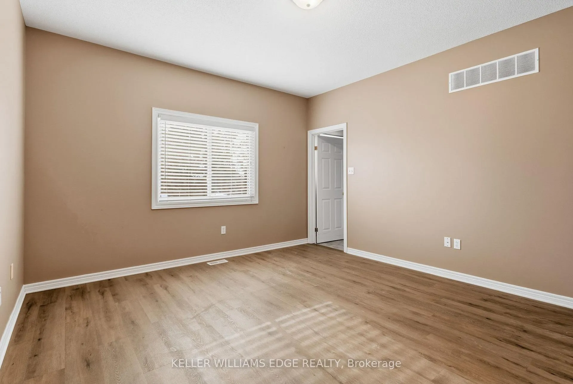 Photo 14 of Unit 30, 130 Southbrook Drive, Hamilton, Binbrook — HOMEH
