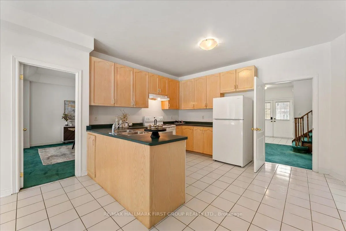 Photo 11 of 1633 Valley Ridge Crescent, Pickering, Highbush — HOMEH