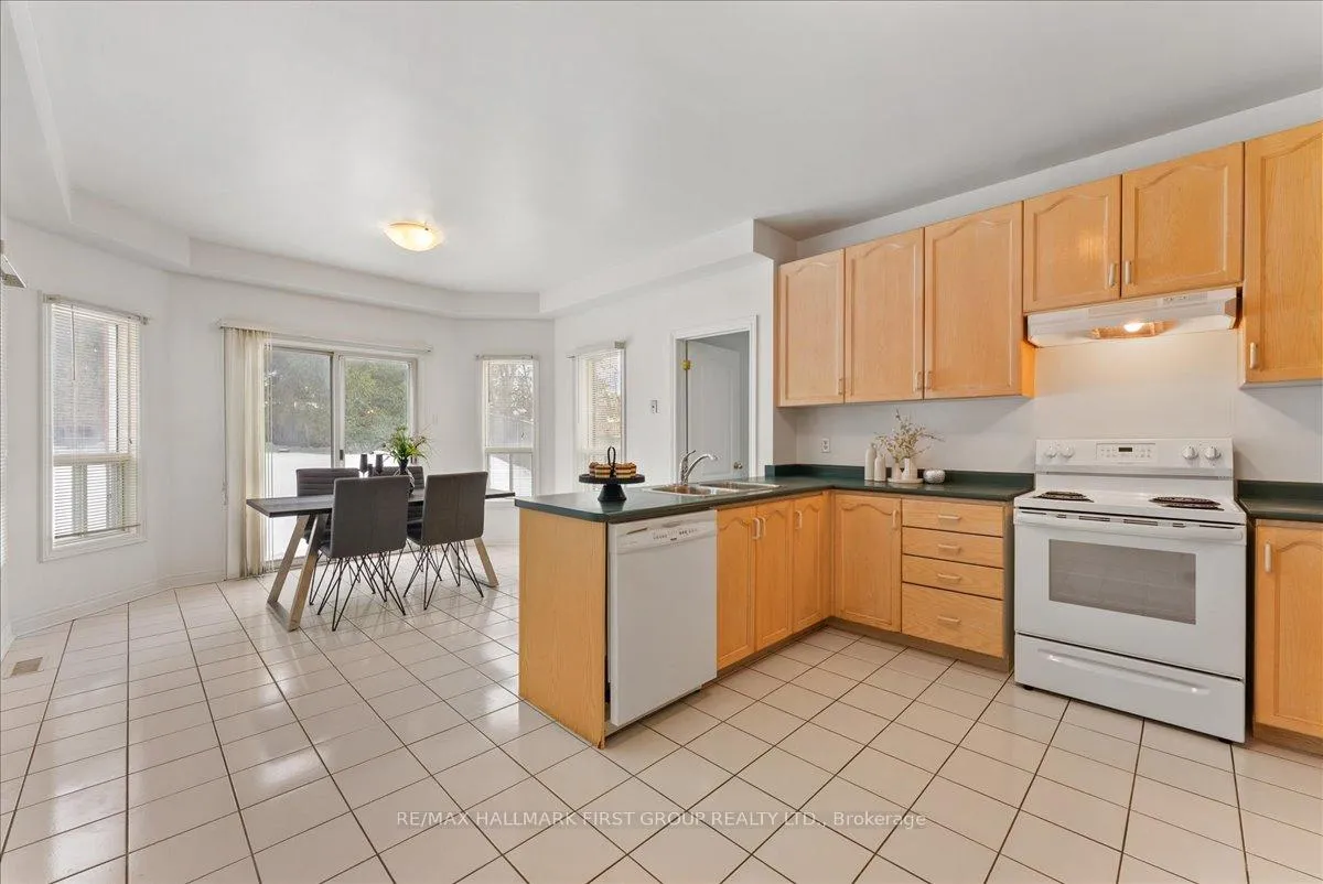 Photo 12 of 1633 Valley Ridge Crescent, Pickering, Highbush — HOMEH
