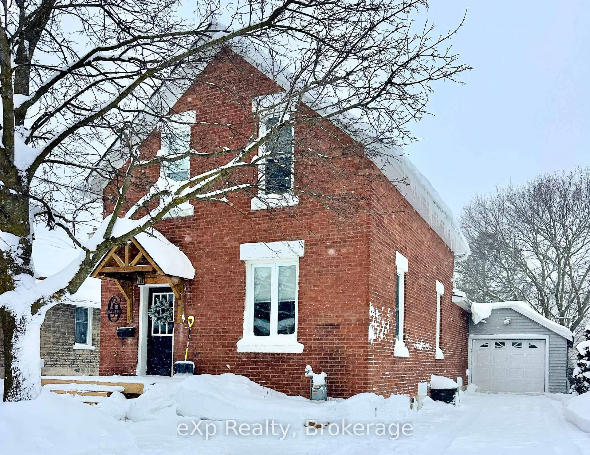 Front of 588 12th Avenue