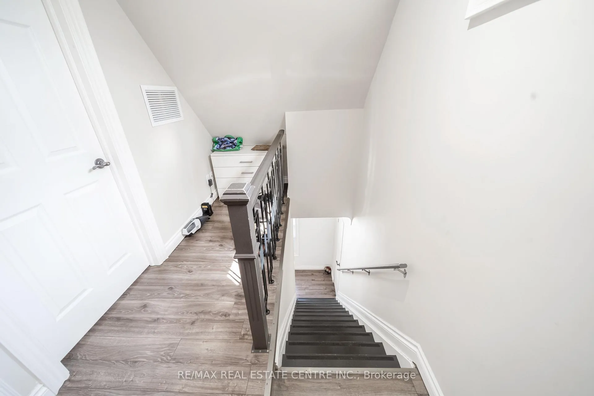 Photo 9 of 49 Hillview Street, Hamilton, Ainslie Wood — HOMEH