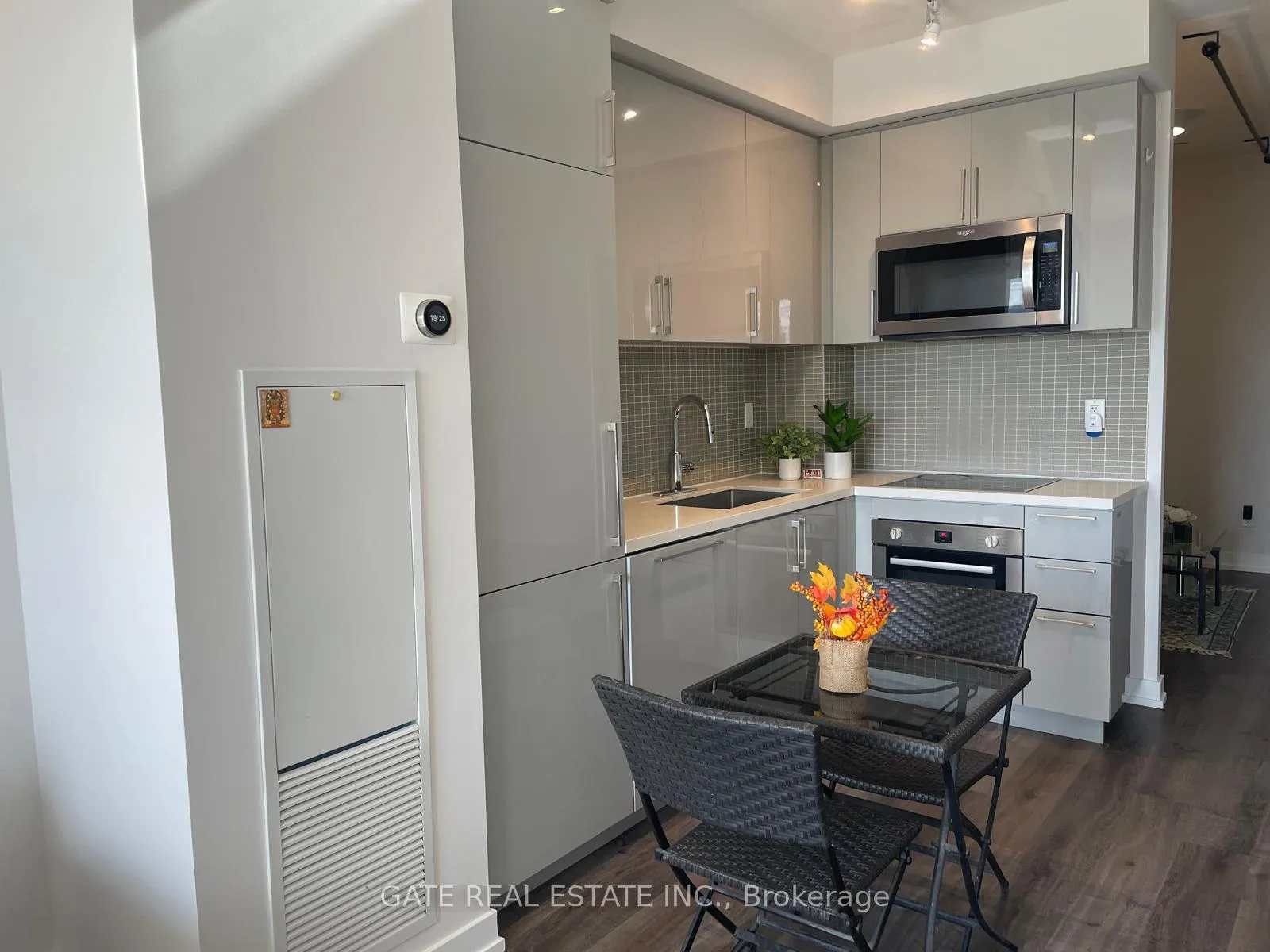 Photo 11 of Unit 511, 1 Grandview Avenue, Markham, Thornhill — HOMEH