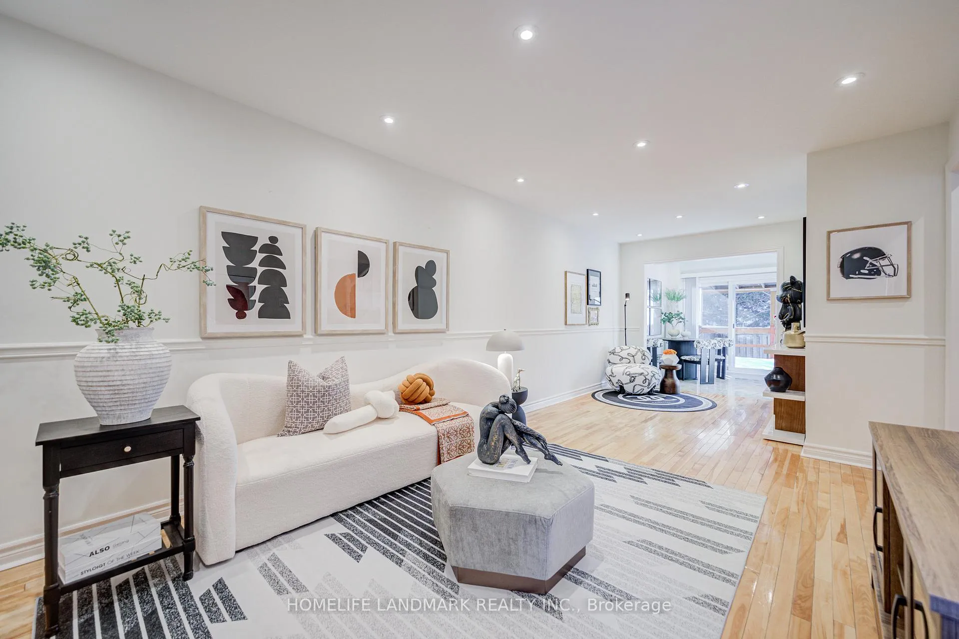 Photo 6 of 101 Upton Crescent, Markham, Milliken Mills West — HOMEH
