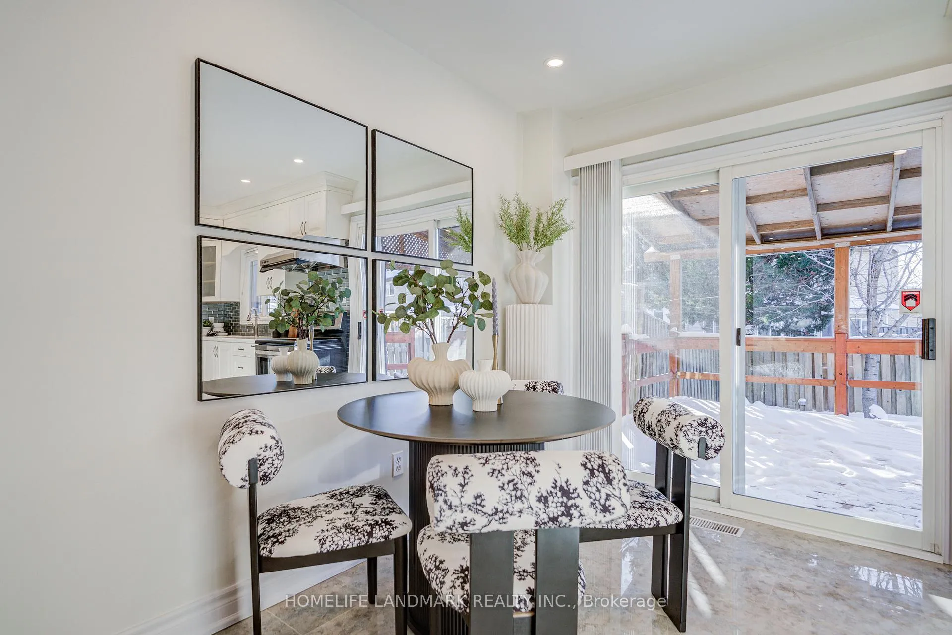 Photo 17 of 101 Upton Crescent, Markham, Milliken Mills West — HOMEH