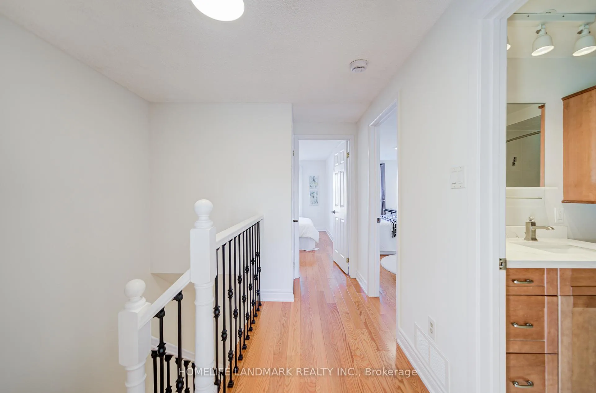 Photo 24 of 101 Upton Crescent, Markham, Milliken Mills West — HOMEH