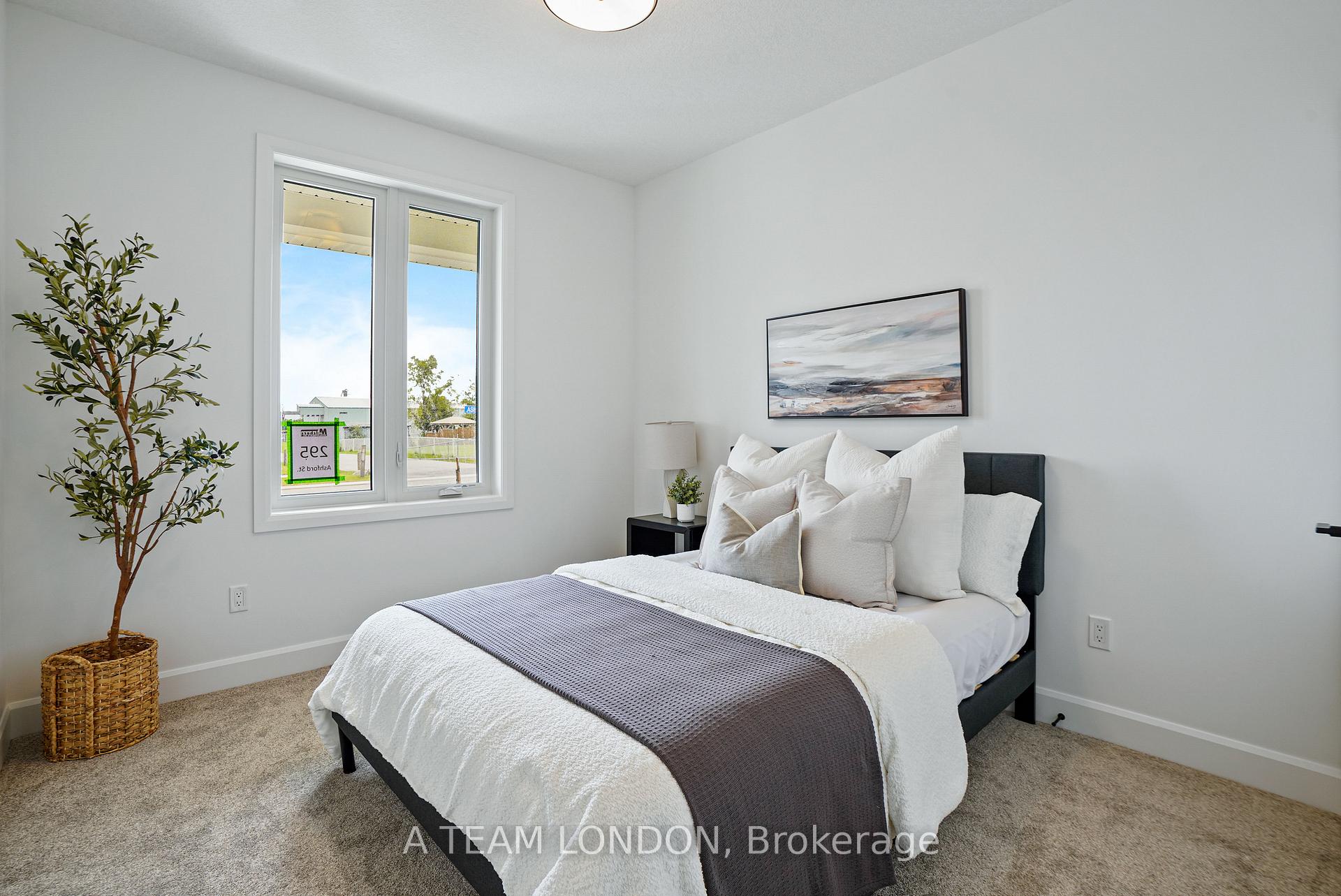 Photo 23 of 295 Ashford Street, Central Elgin, Belmont — HOMEH
