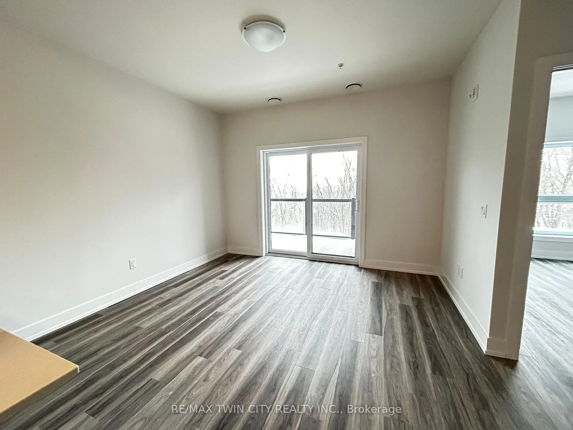 Photo 13 of Unit 421, 1100 Lackner Place, Kitchener — HOMEH
