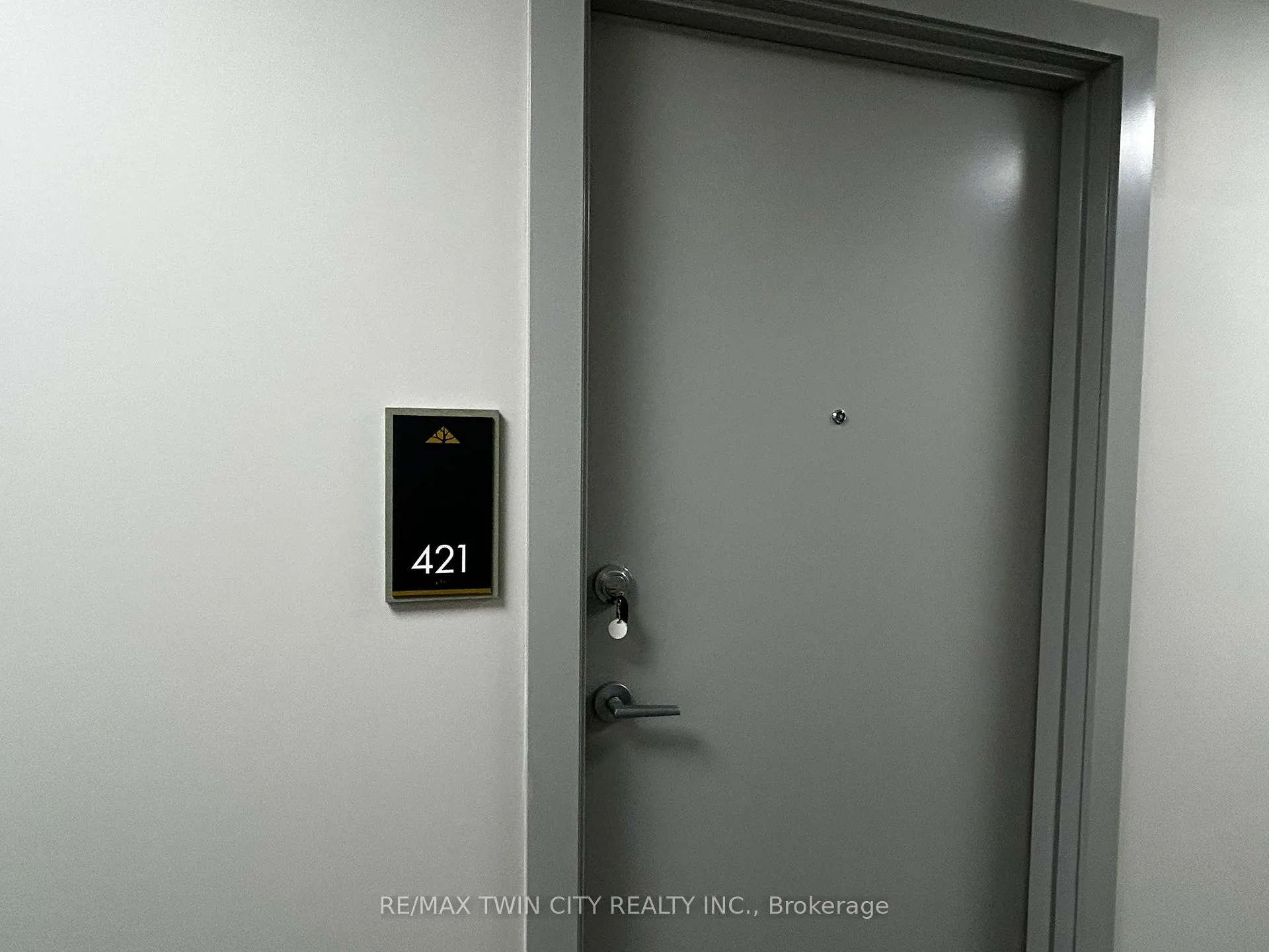 Photo 16 of Unit 421, 1100 Lackner Place, Kitchener — HOMEH