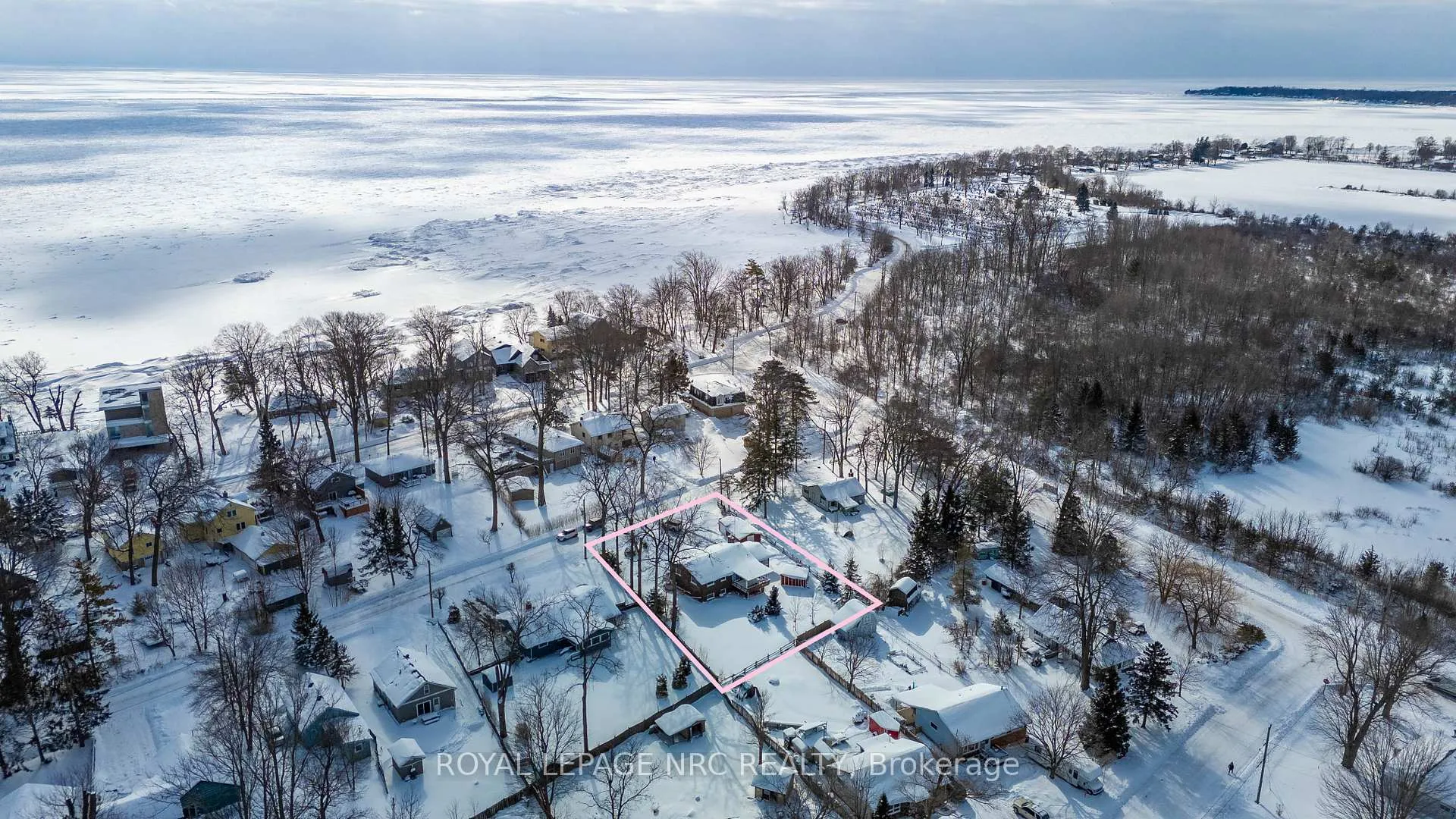 Photo 2 of 10592 Woodland Drive, Wainfleet, Lakeshore — HOMEH