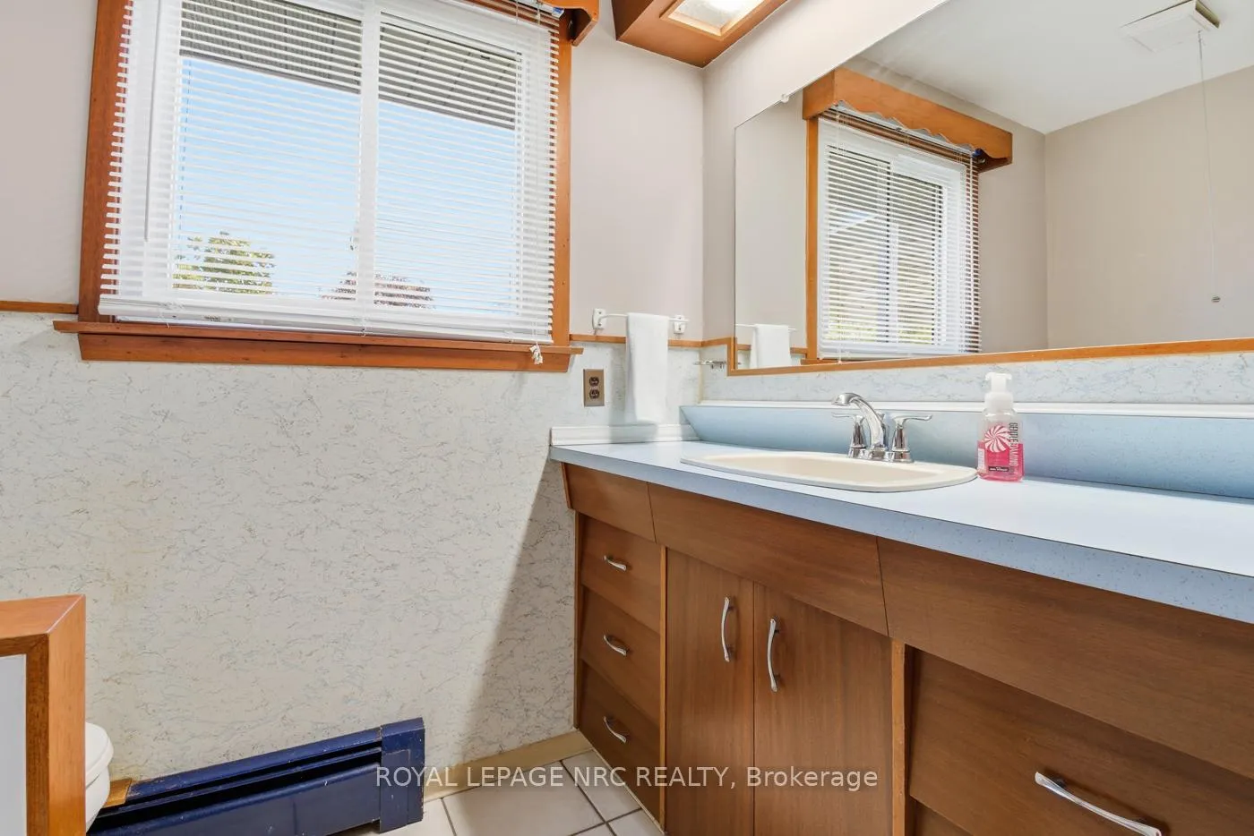 Photo 23 of 10592 Woodland Drive, Wainfleet, Lakeshore — HOMEH