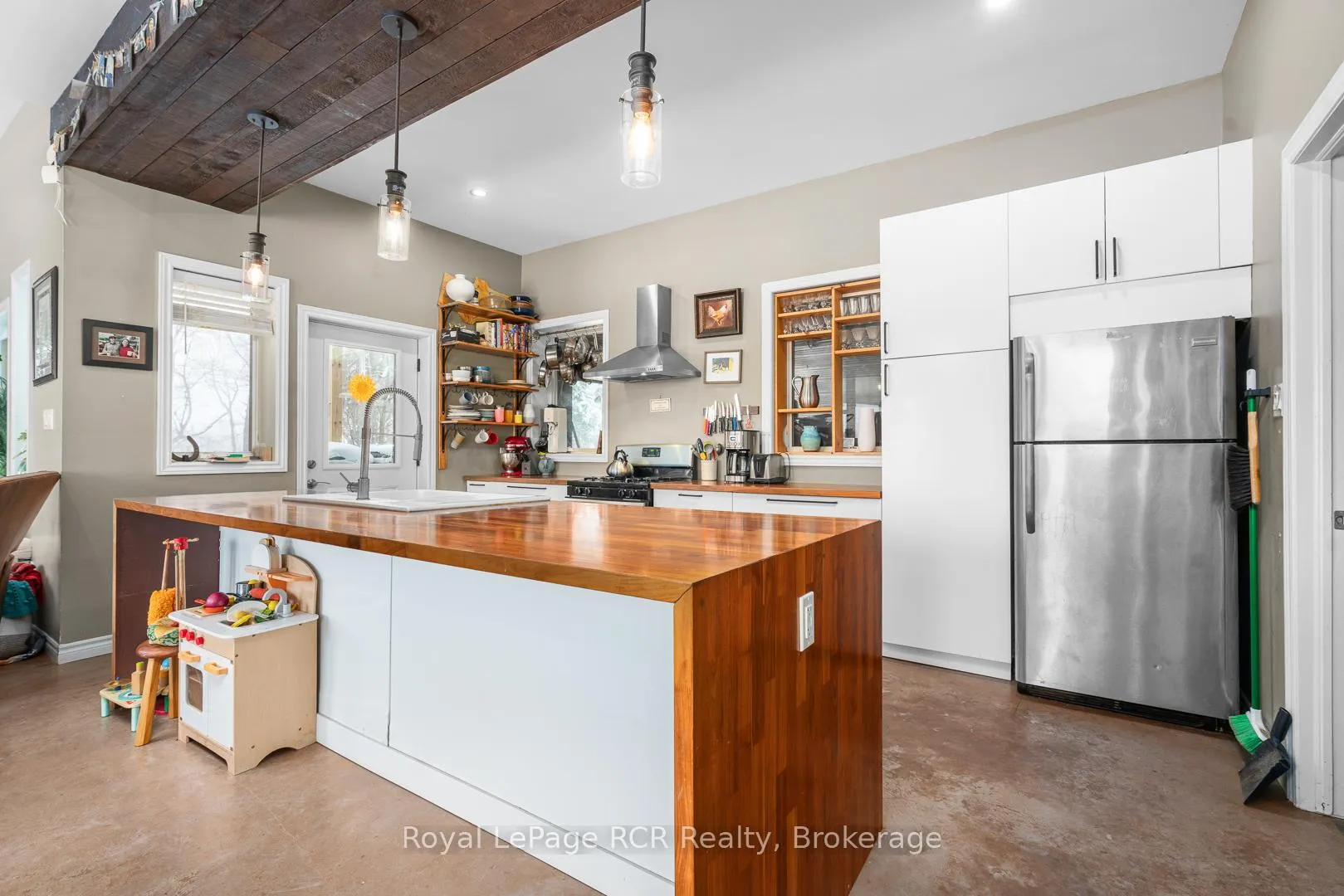 Photo 24 of 251 Mill Road, Chatsworth — HOMEH