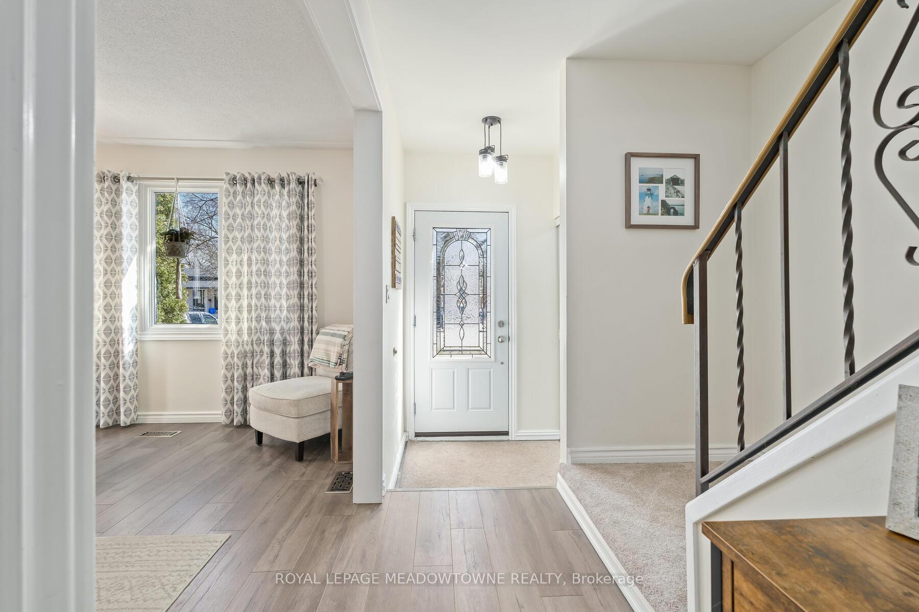 Photo 6 of 12 Hemlock Court, Brant, Brantford Twp — HOMEH