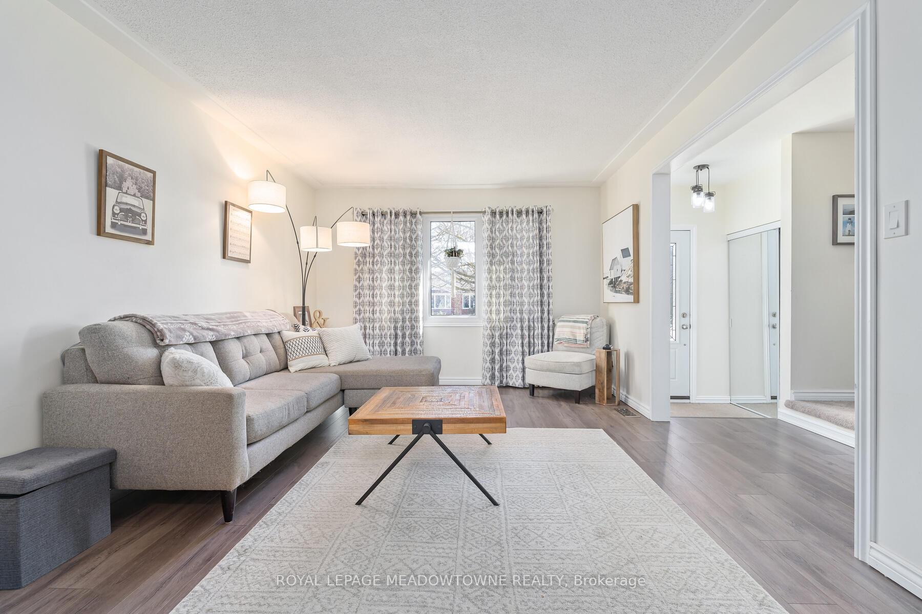 Photo 8 of 12 Hemlock Court, Brant, Brantford Twp — HOMEH