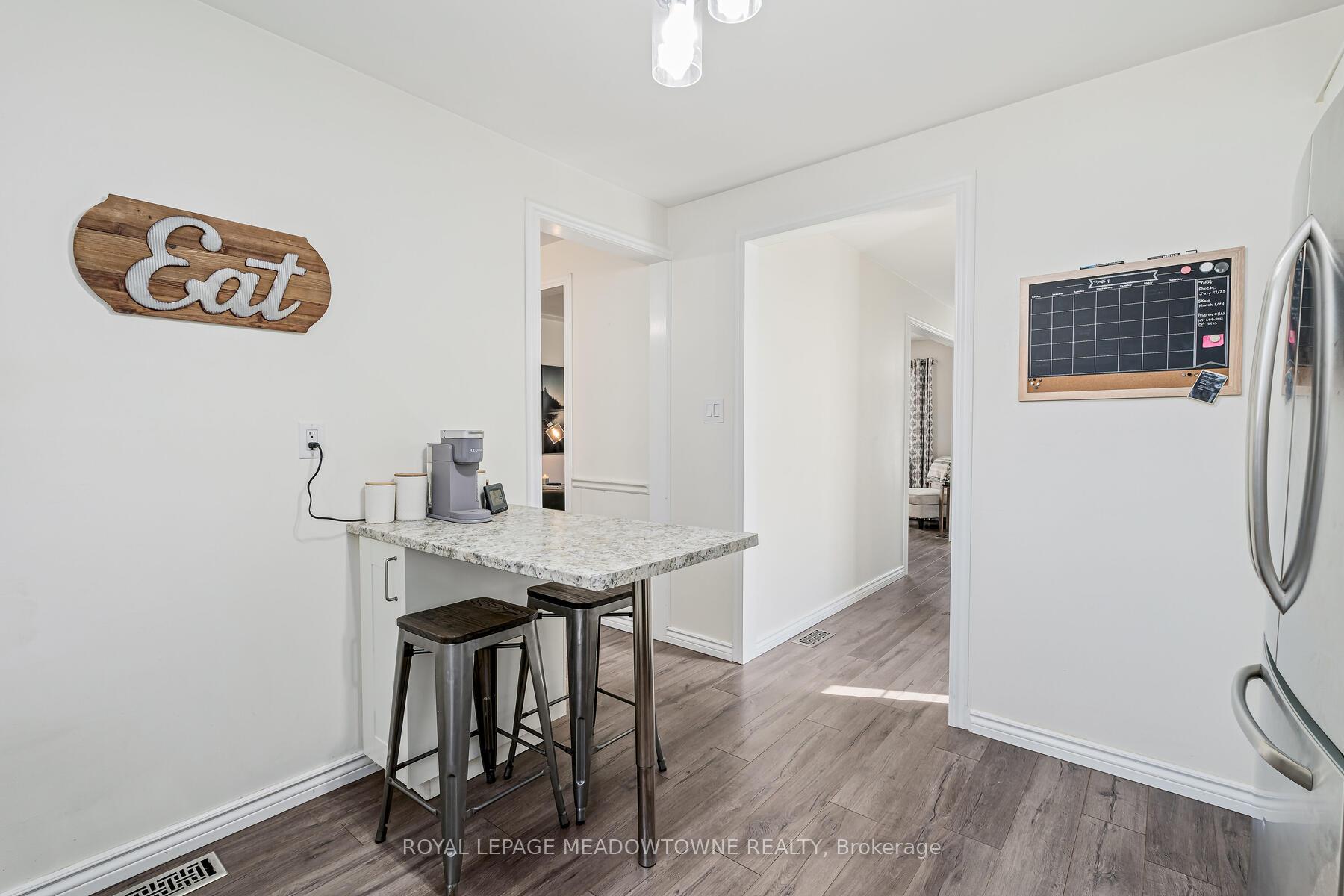 Photo 17 of 12 Hemlock Court, Brant, Brantford Twp — HOMEH