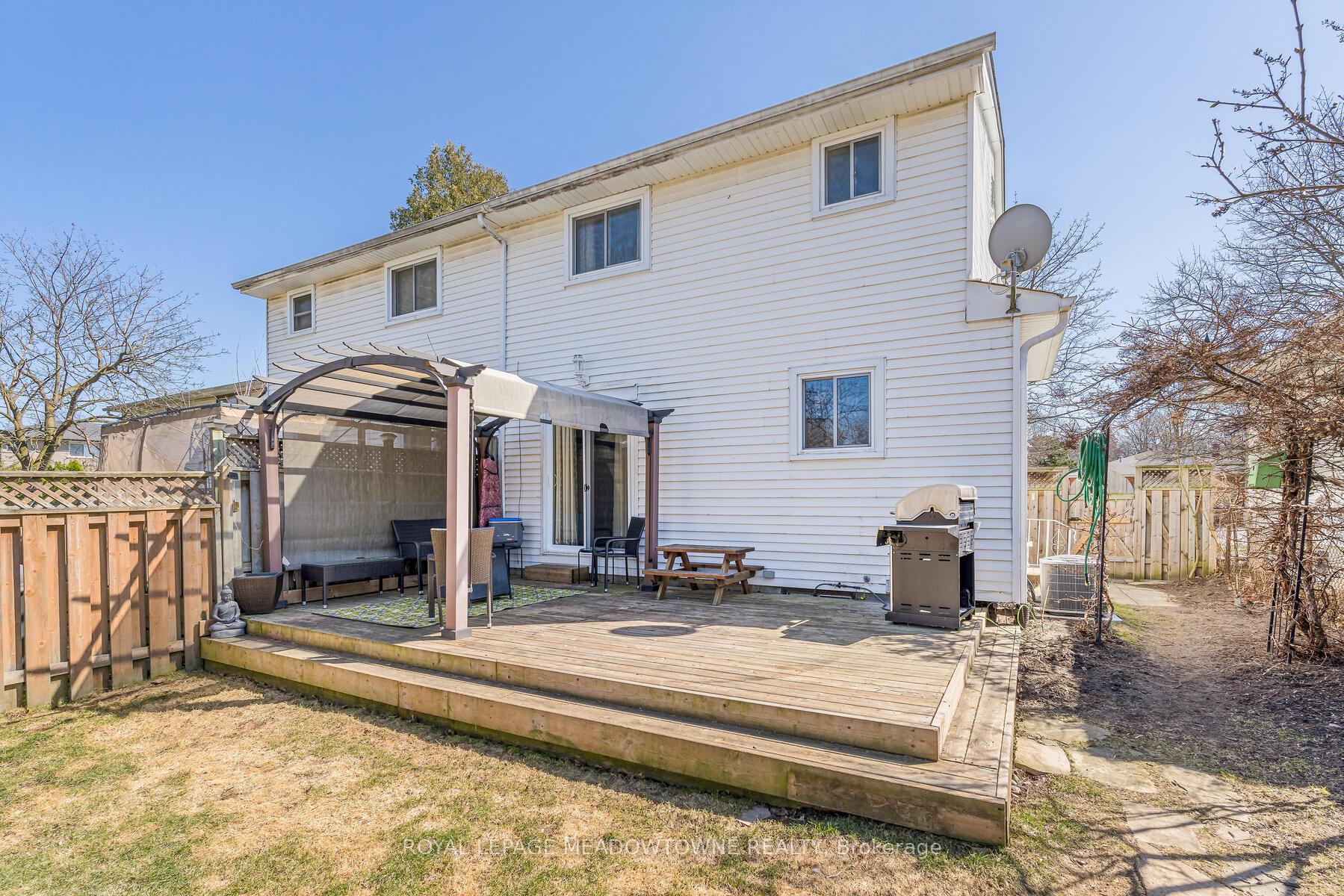 Photo 28 of 12 Hemlock Court, Brant, Brantford Twp — HOMEH