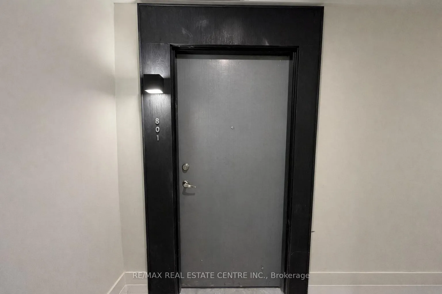 Photo 2 of Unit 801, 461 Green Road, Hamilton, Lakeshore — HOMEH