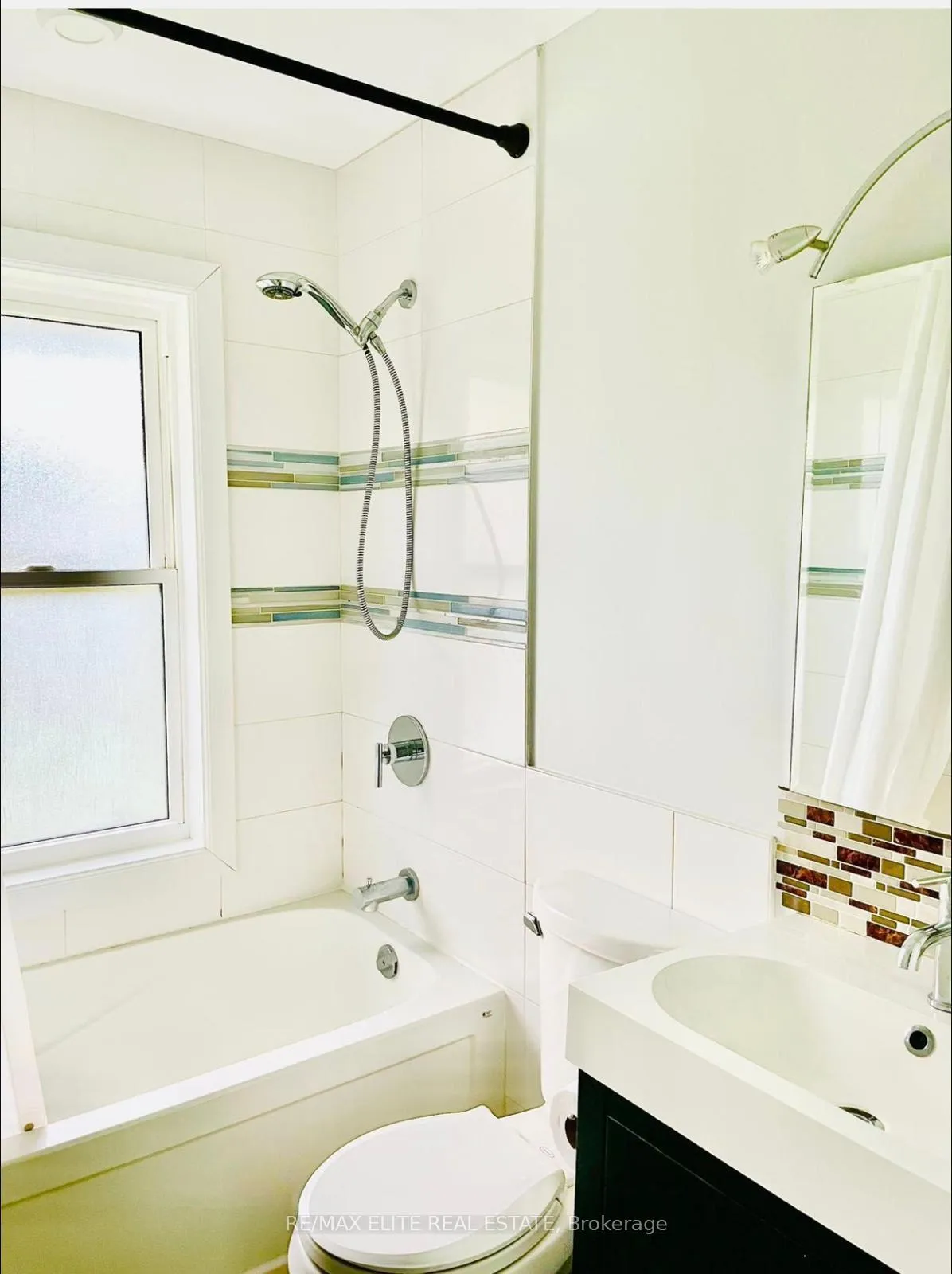 Photo 11 of 110 Front Street E, Whitby, Port Whitby — HOMEH