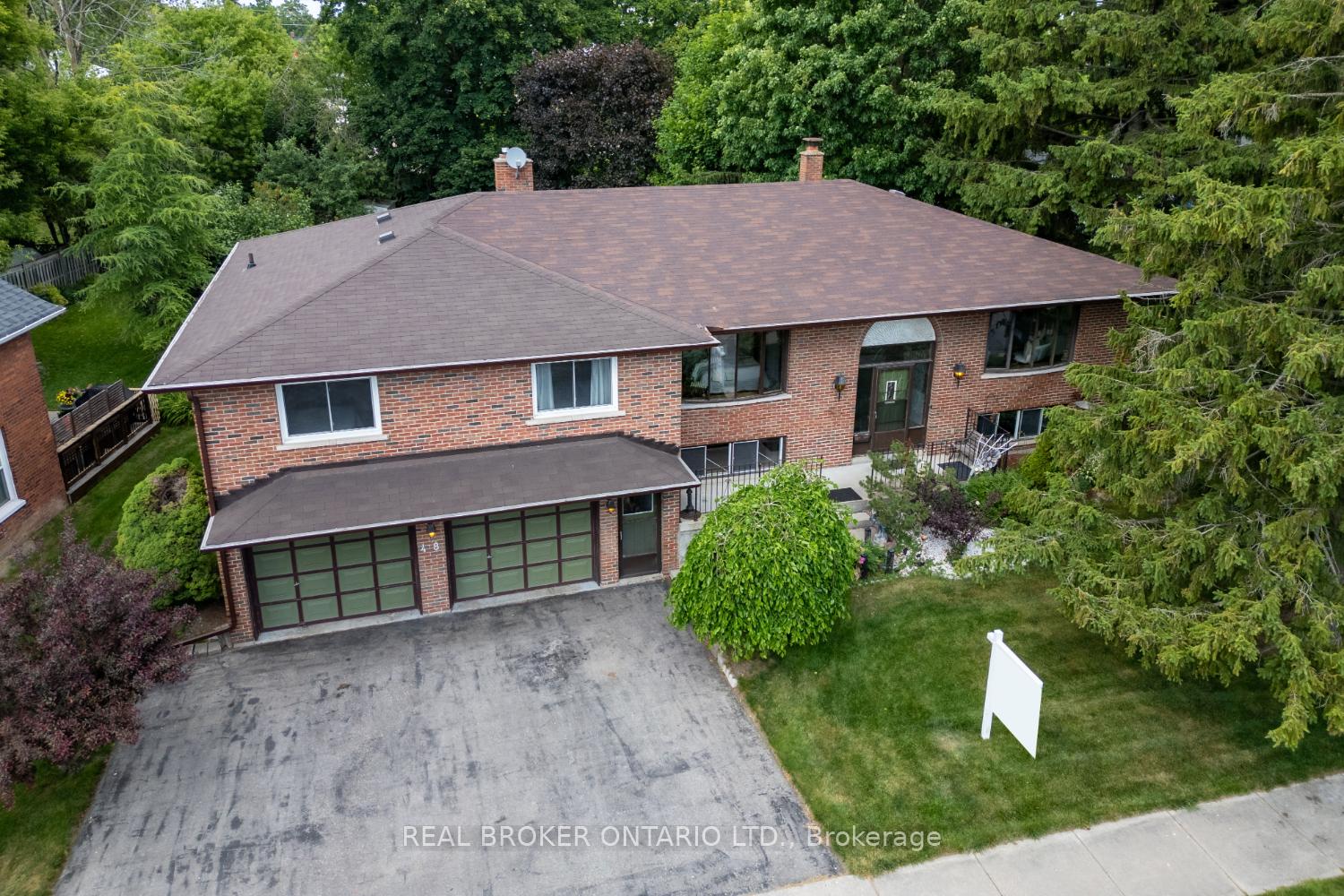 Photo 1 of 48 Queen Street, Clarington, Bowmanville — HOMEH
