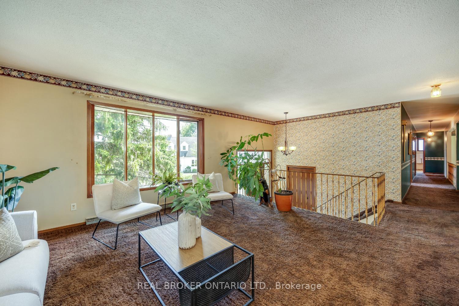 Photo 7 of 48 Queen Street, Clarington, Bowmanville — HOMEH