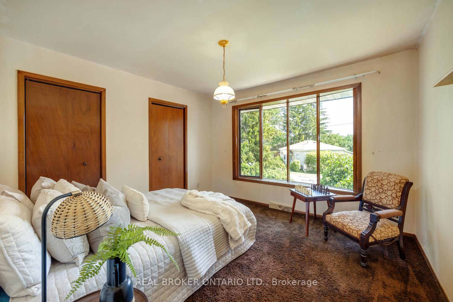 Photo 19 of 48 Queen Street, Clarington, Bowmanville — HOMEH