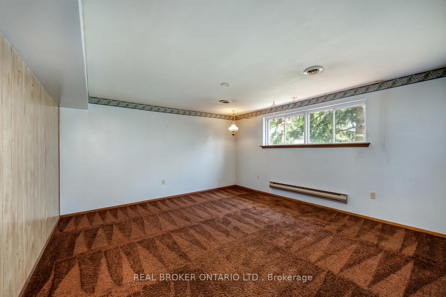 Photo 20 of 48 Queen Street, Clarington, Bowmanville — HOMEH