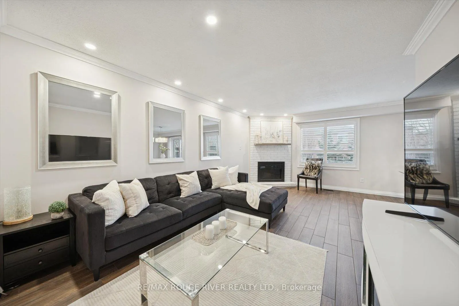 Photo 5 of 211 Ravenscroft Road, Ajax, Central West — HOMEH