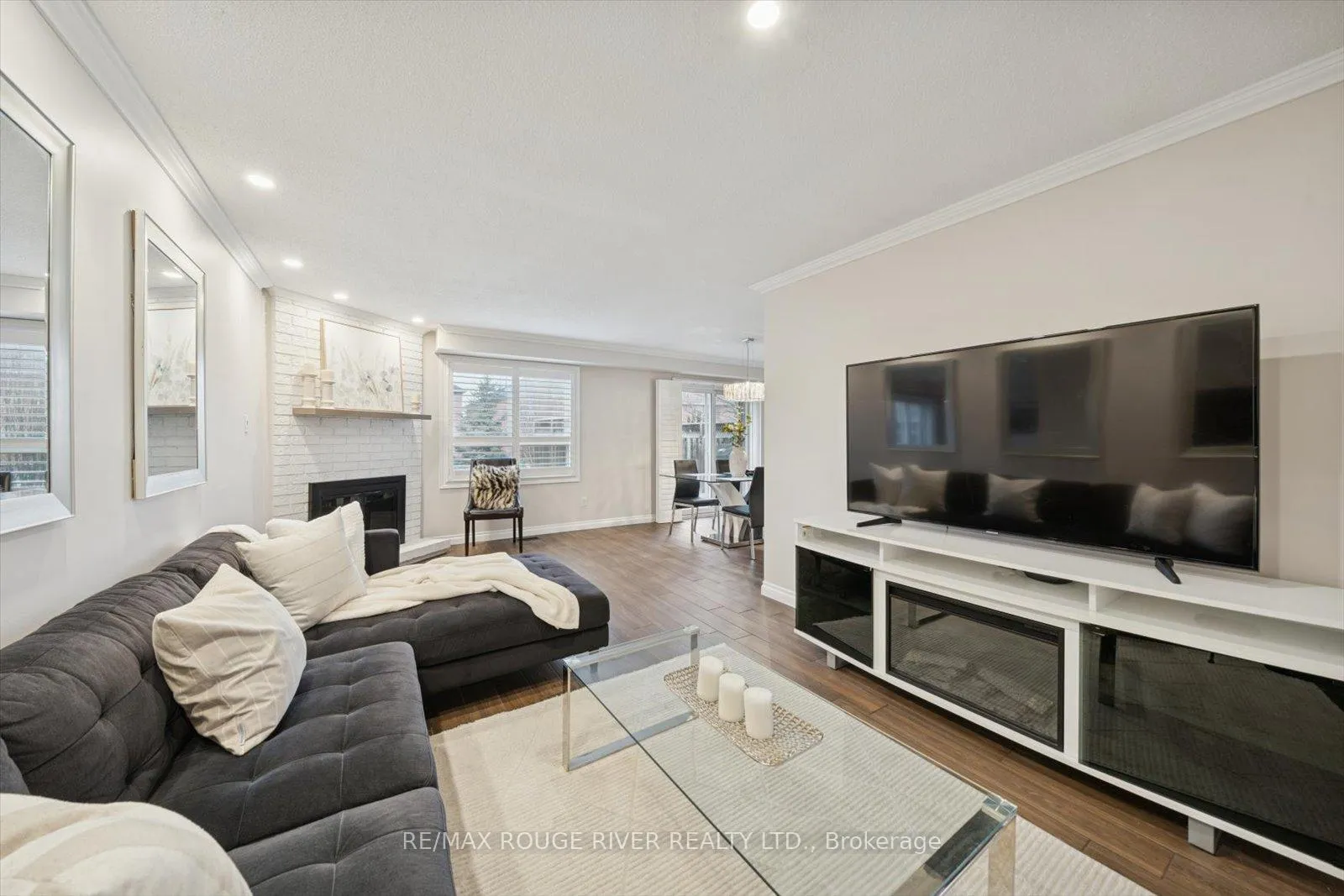 Photo 6 of 211 Ravenscroft Road, Ajax, Central West — HOMEH