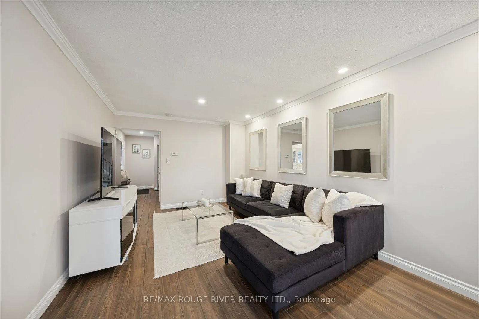 Photo 7 of 211 Ravenscroft Road, Ajax, Central West — HOMEH