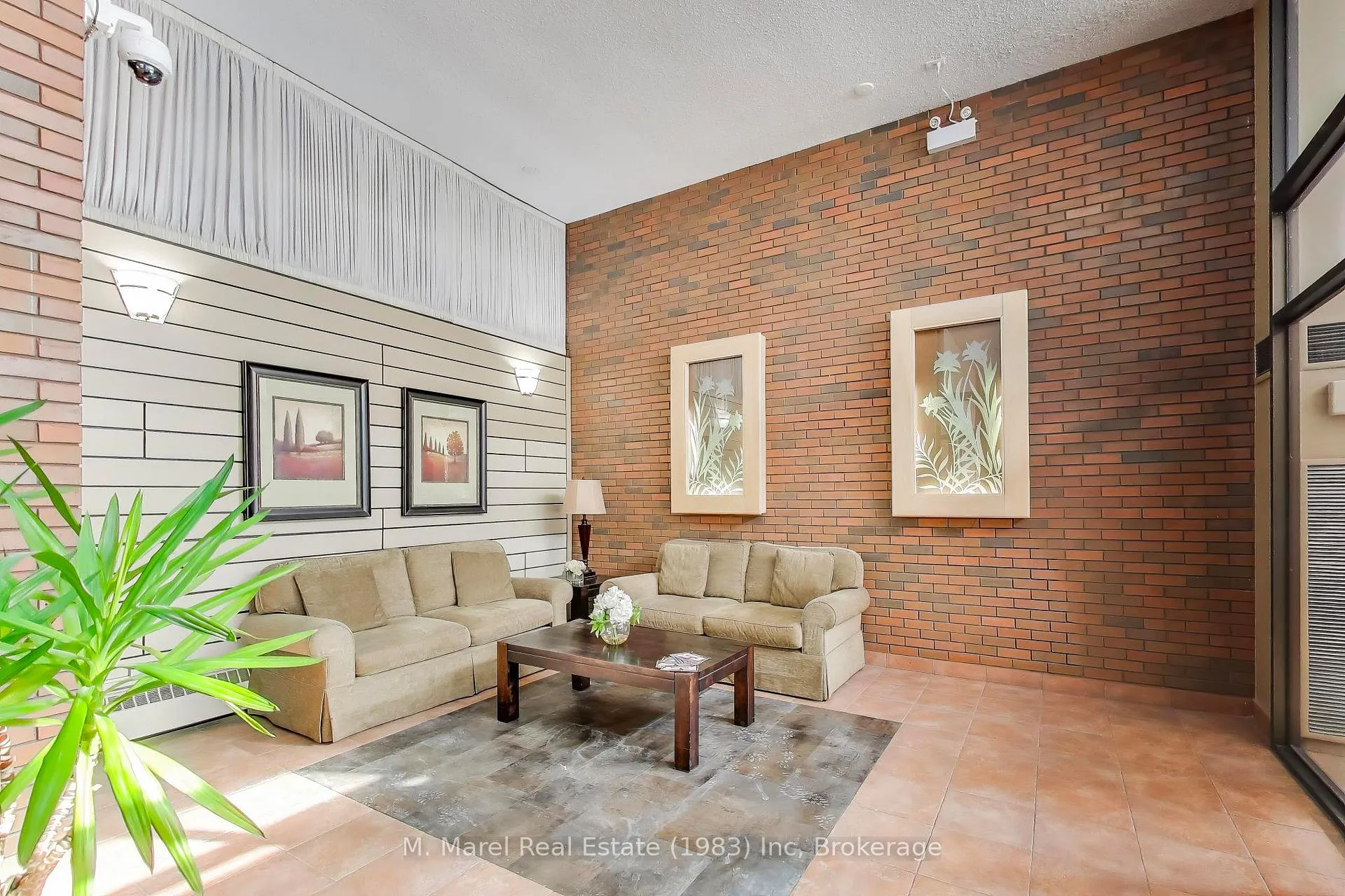 Photo 3 of Unit 603, 222 Jackson Street W, Hamilton, Durand — HOMEH
