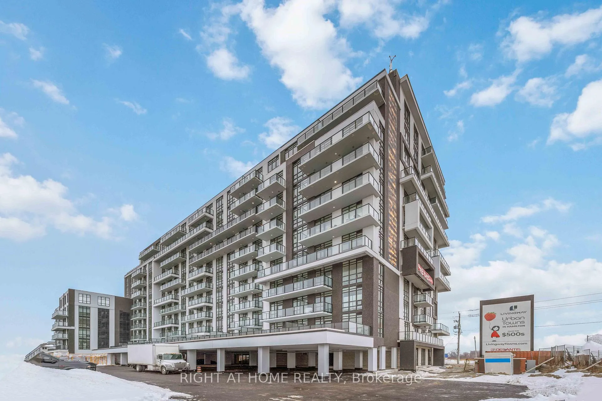 Photo 1 of Unit 717, 461 Green Road, Hamilton, Lakeshore — HOMEH