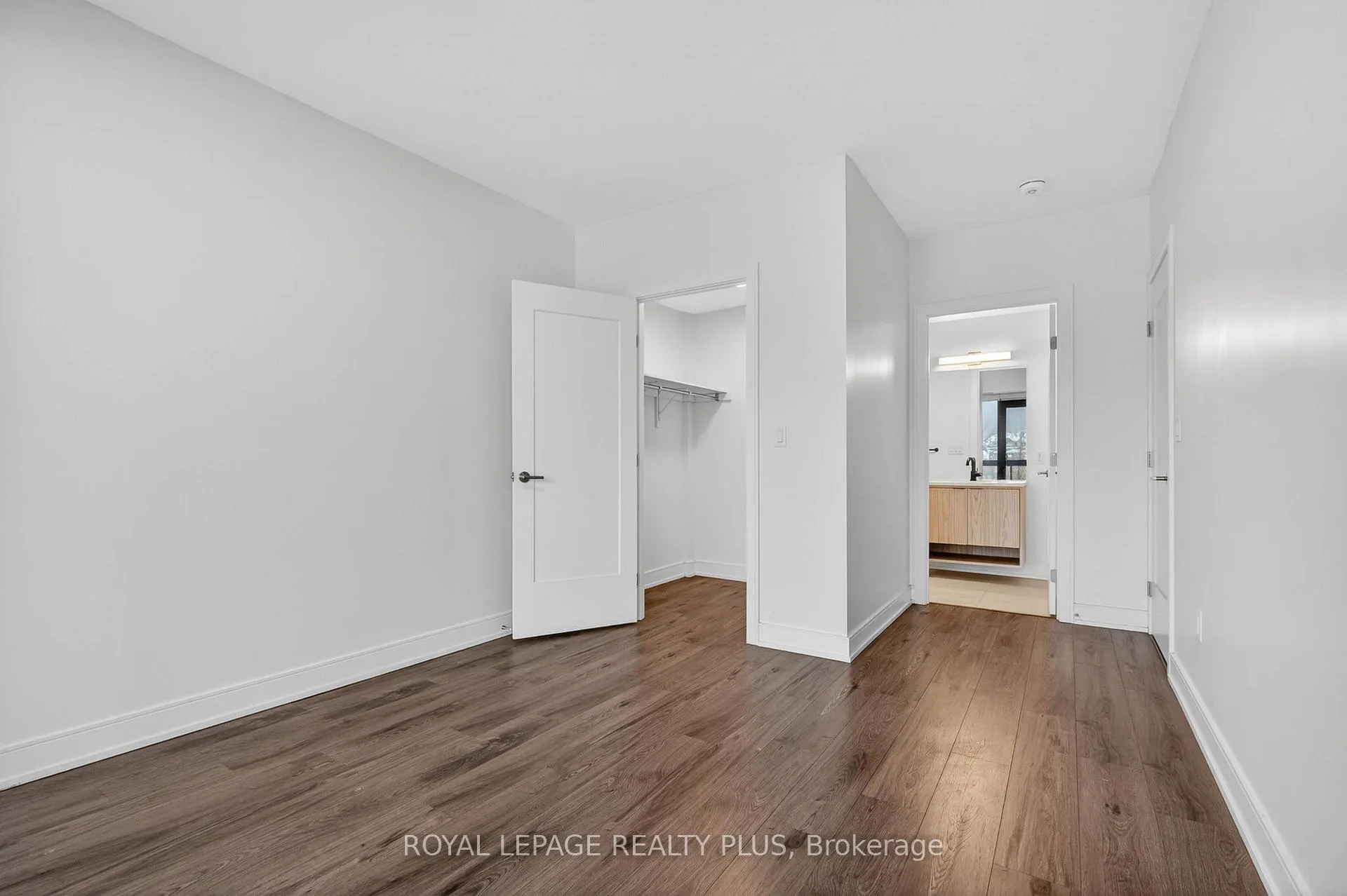 Photo 22 of Unit 616, 185 Dunlop Street E, Barrie, Lakeshore — HOMEH