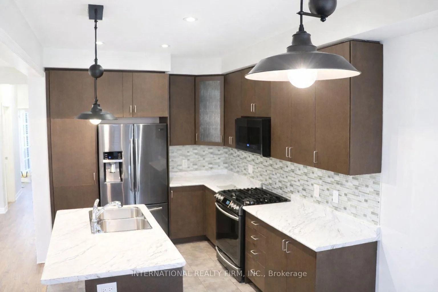 Photo 4 of 1477 Pratt Heights, Milton, Ford — HOMEH