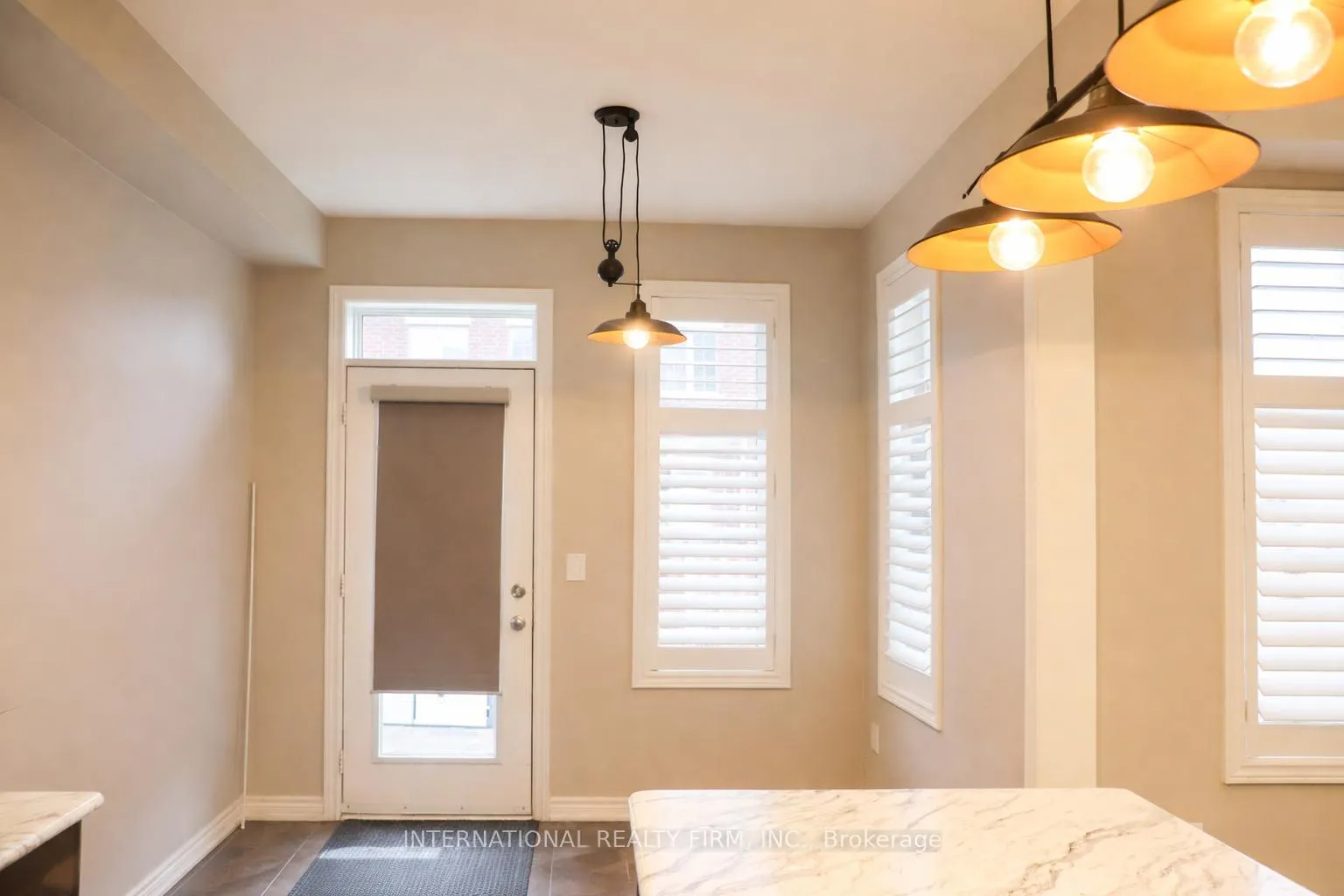 Photo 9 of 1477 Pratt Heights, Milton, Ford — HOMEH