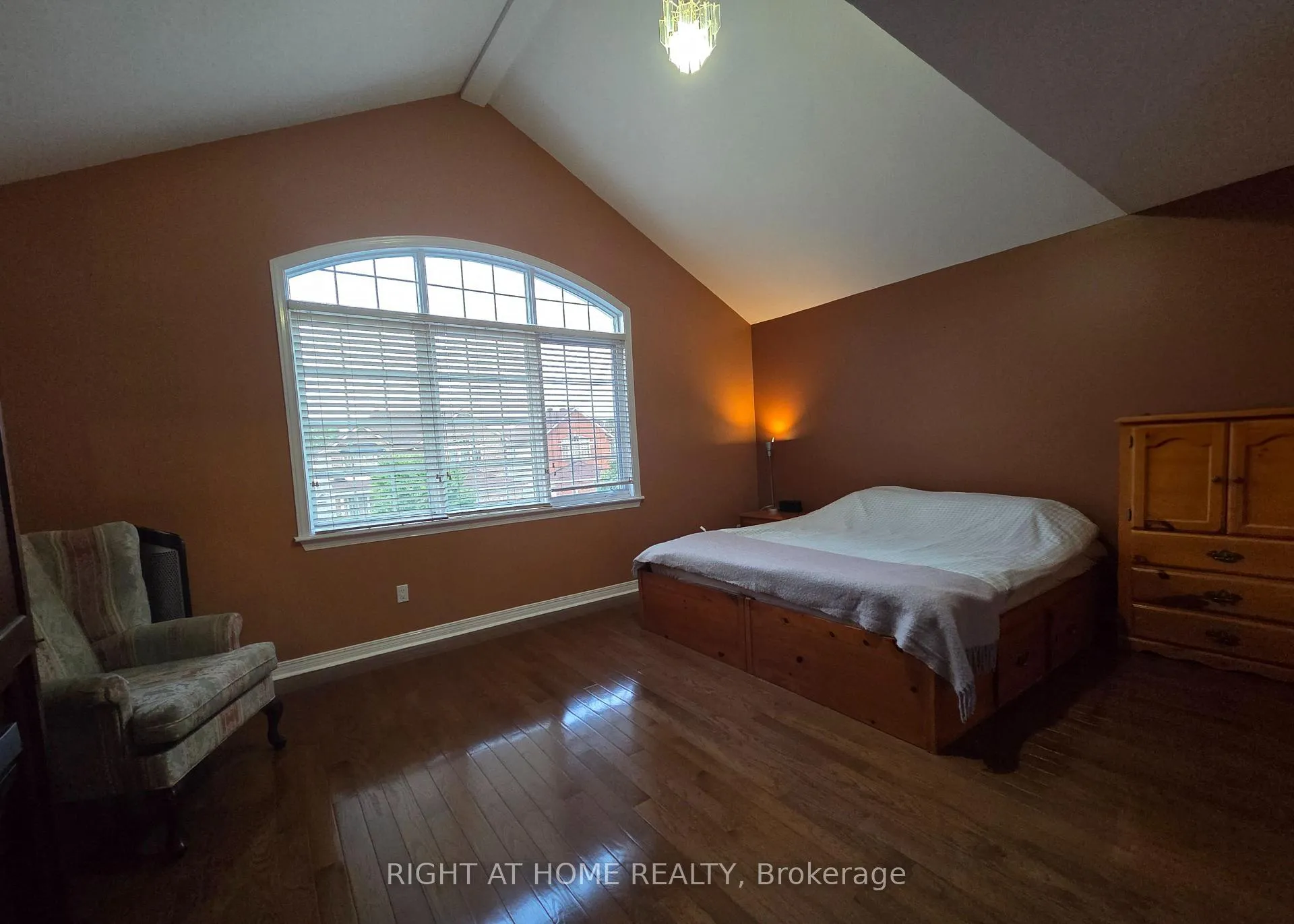 Photo 17 of 96 Maple Stand Way, Ottawa, Barrhaven East — HOMEH