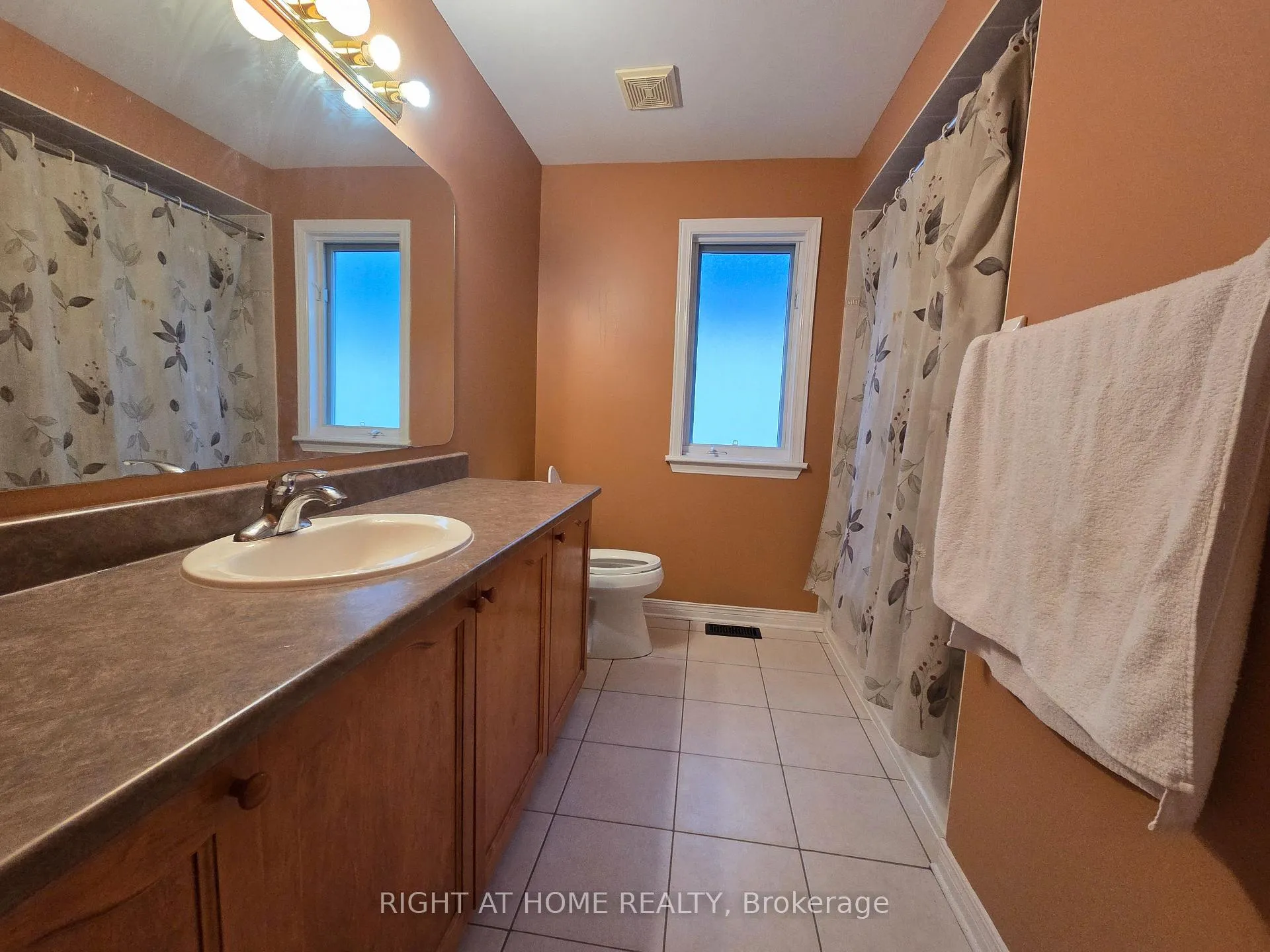 Photo 27 of 96 Maple Stand Way, Ottawa, Barrhaven East — HOMEH