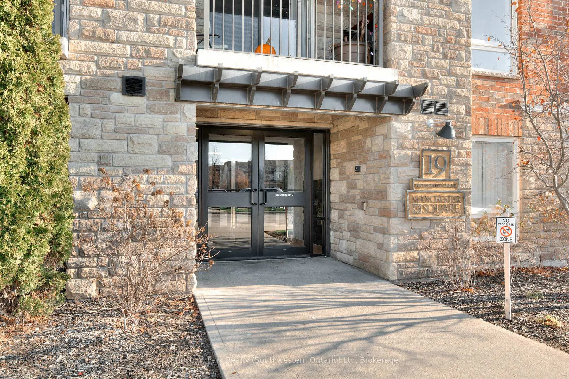 Photo 4 of Unit 103, 19 Waterford Drive, Guelph, Pineridge/Westminster Woods — HOMEH