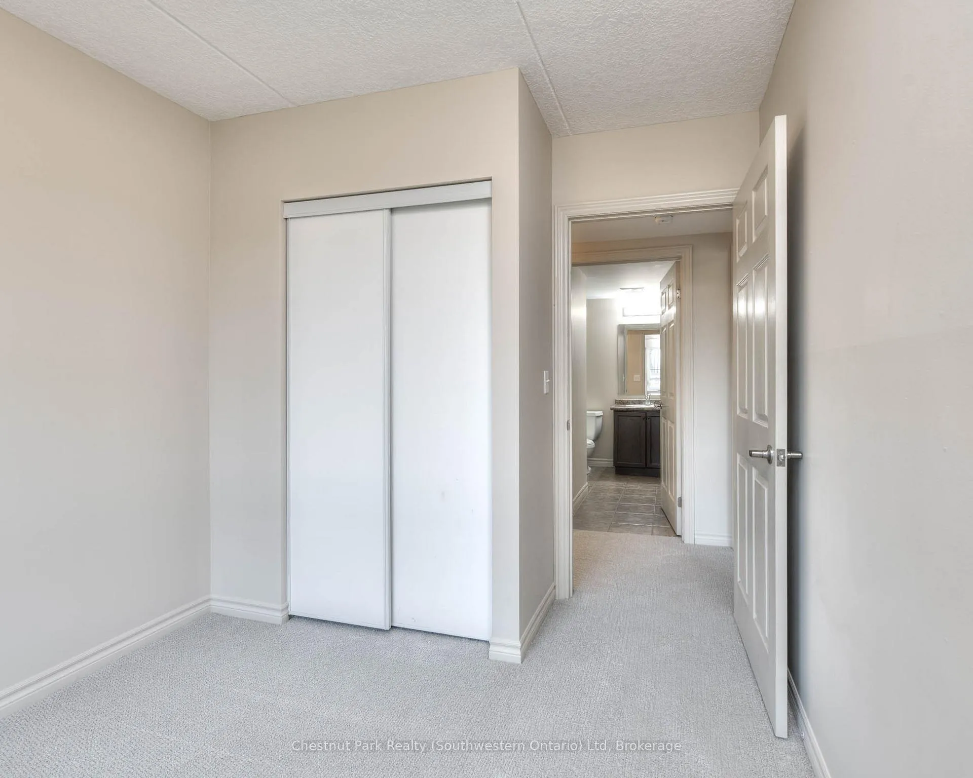 Photo 14 of Unit 103, 19 Waterford Drive, Guelph, Pineridge/Westminster Woods — HOMEH
