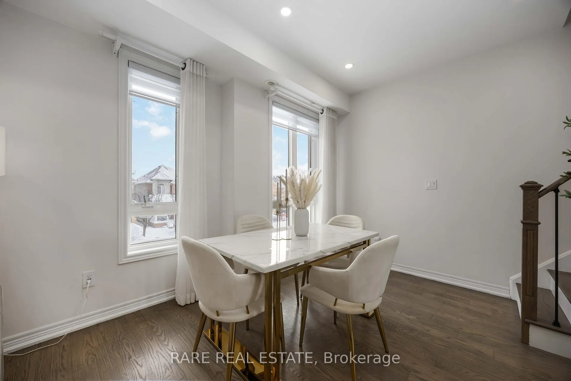 Photo 17 of Unit 8, 105 Kayla Crescent, Vaughan, Maple — HOMEH