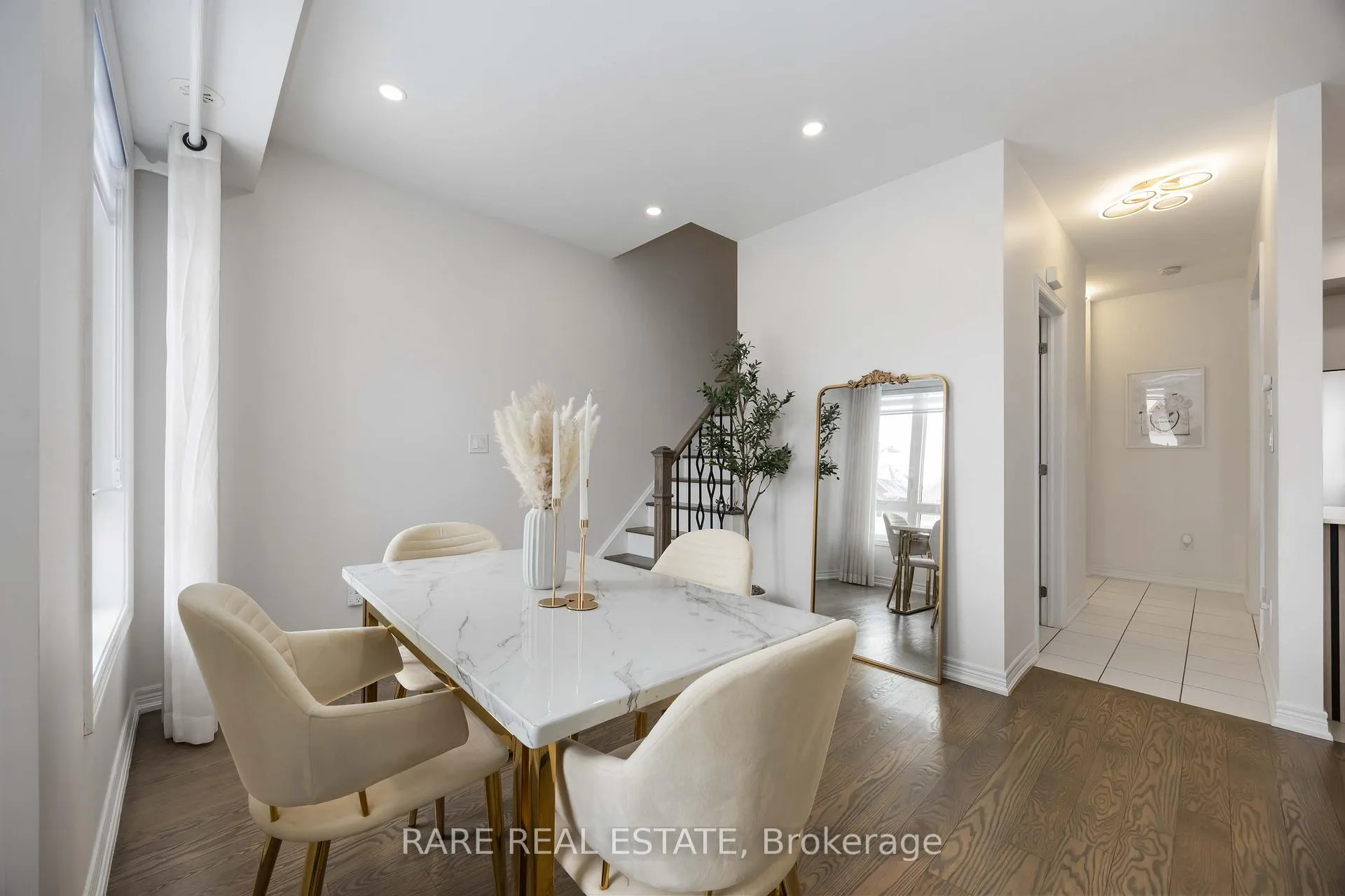 Photo 18 of Unit 8, 105 Kayla Crescent, Vaughan, Maple — HOMEH