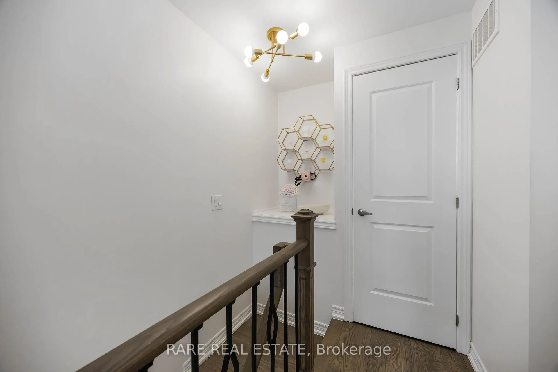 Photo 21 of Unit 8, 105 Kayla Crescent, Vaughan, Maple — HOMEH