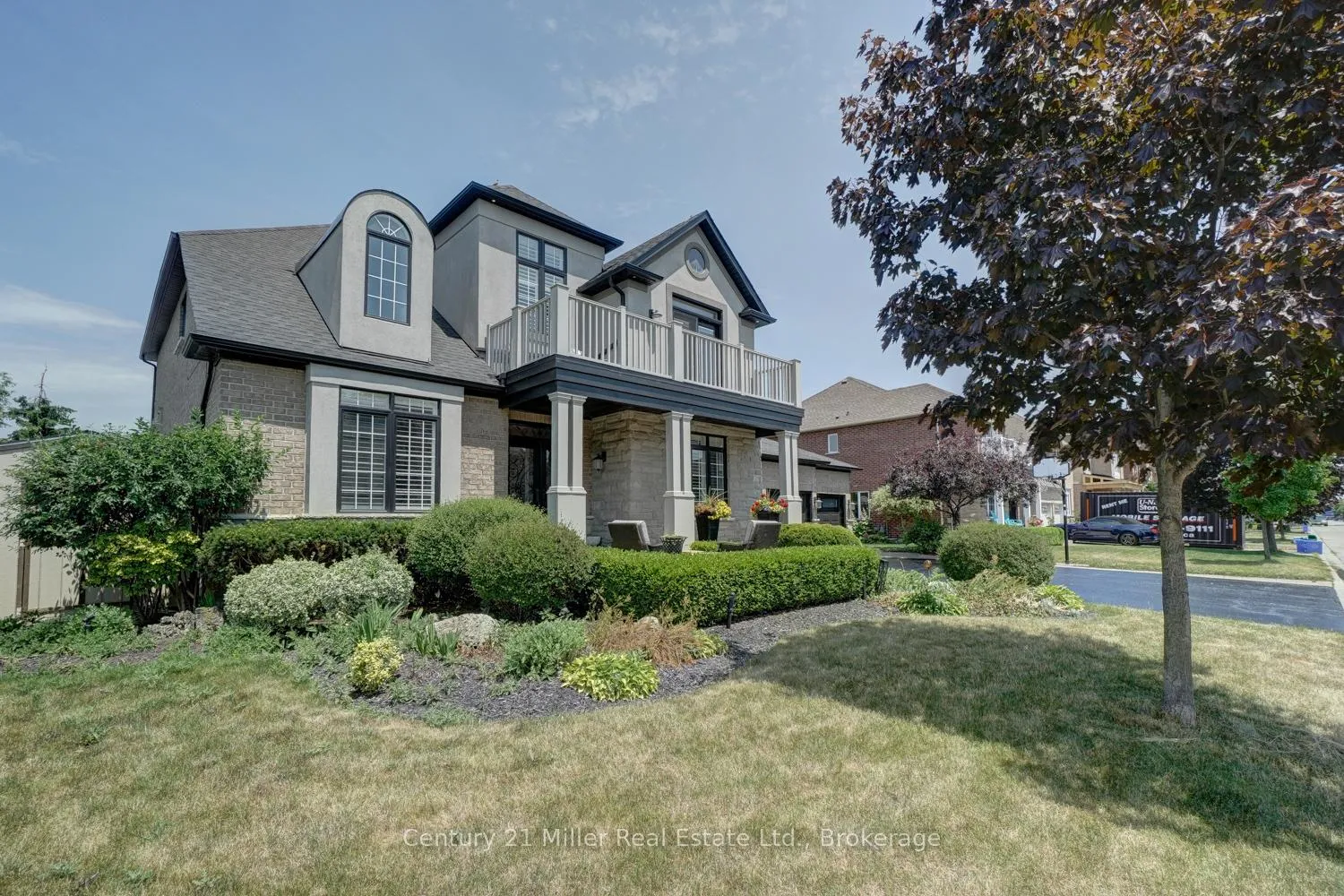 Photo 2 of 8 Watercliff Place, Hamilton, Winona Park — HOMEH