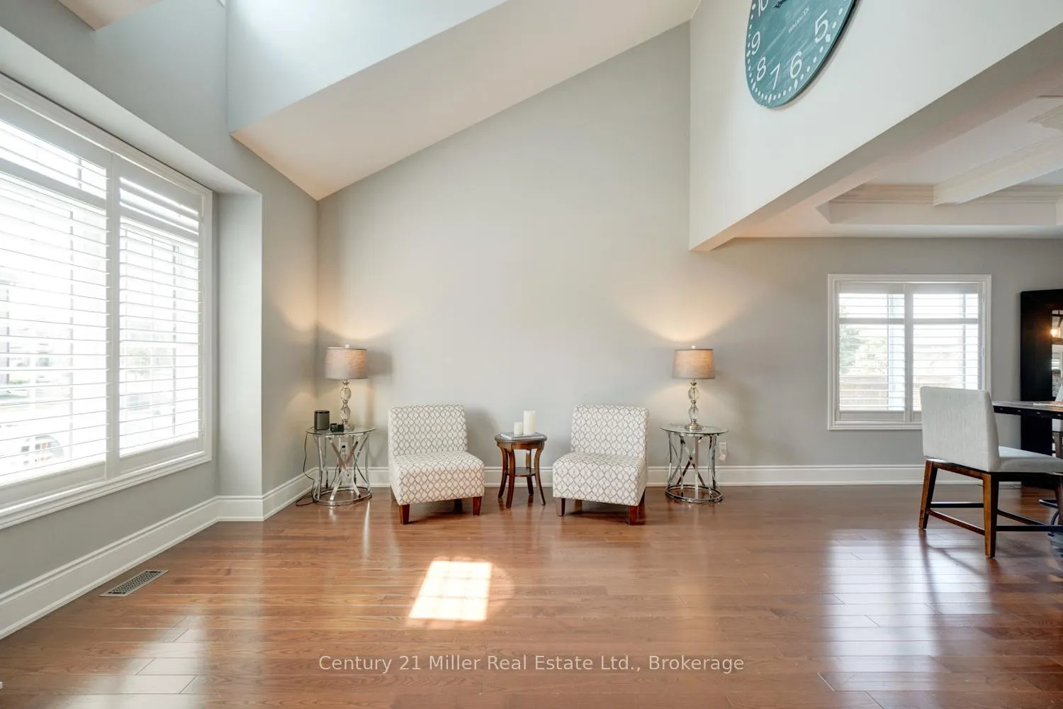 Photo 7 of 8 Watercliff Place, Hamilton, Winona Park — HOMEH