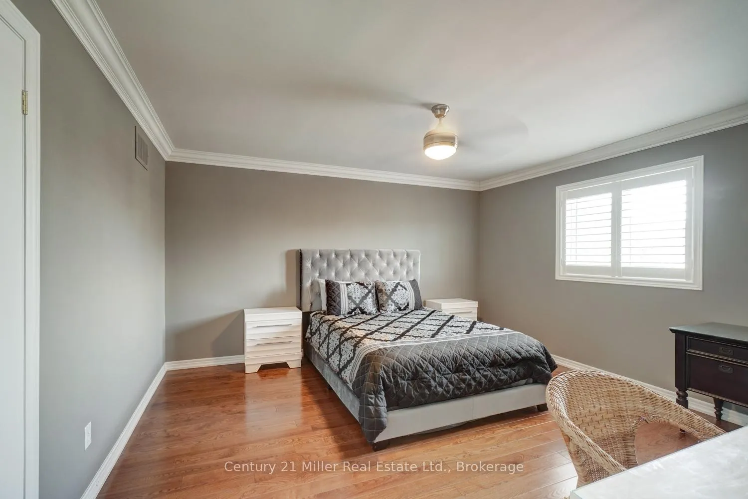 Photo 22 of 8 Watercliff Place, Hamilton, Winona Park — HOMEH