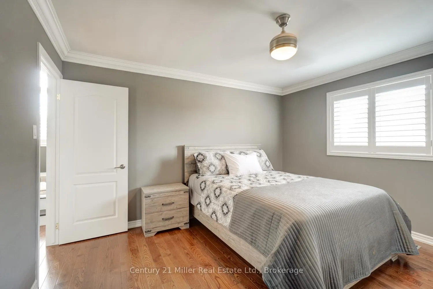 Photo 23 of 8 Watercliff Place, Hamilton, Winona Park — HOMEH
