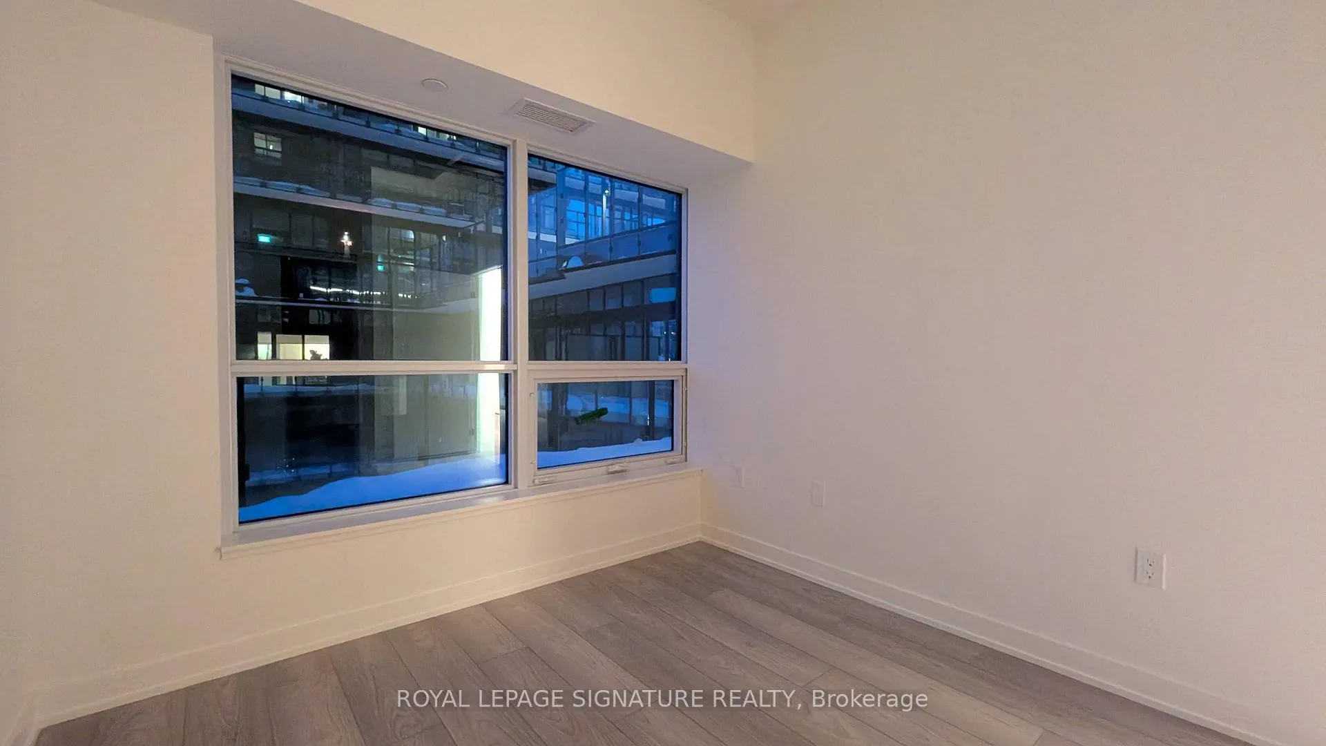 Photo 7 of Unit 808, 120 Broadway Avenue, Toronto, Mount Pleasant West — HOMEH
