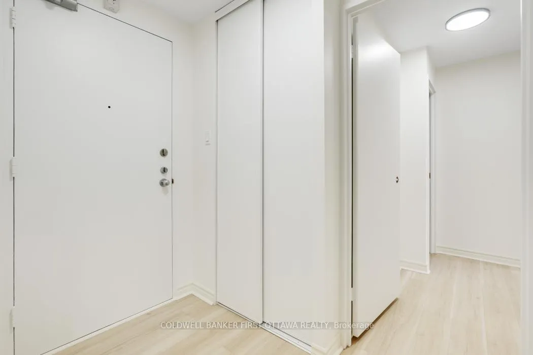 Photo 5 of Unit 1107, 1100 Ambleside Drive, Ottawa, Woodroffe — HOMEH