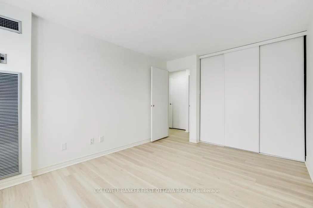 Photo 21 of Unit 1107, 1100 Ambleside Drive, Ottawa, Woodroffe — HOMEH