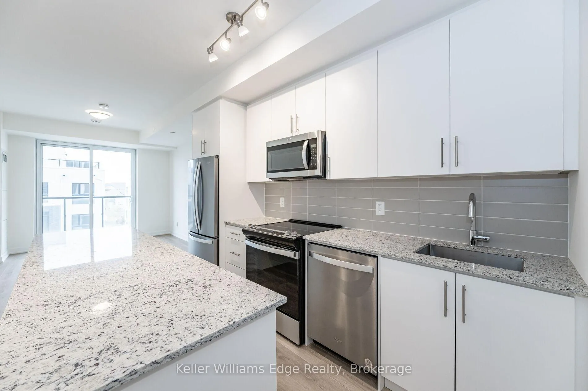 Photo 5 of Unit 401, 345 Wheat Boom Drive, Oakville, Joshua Meadows — HOMEH