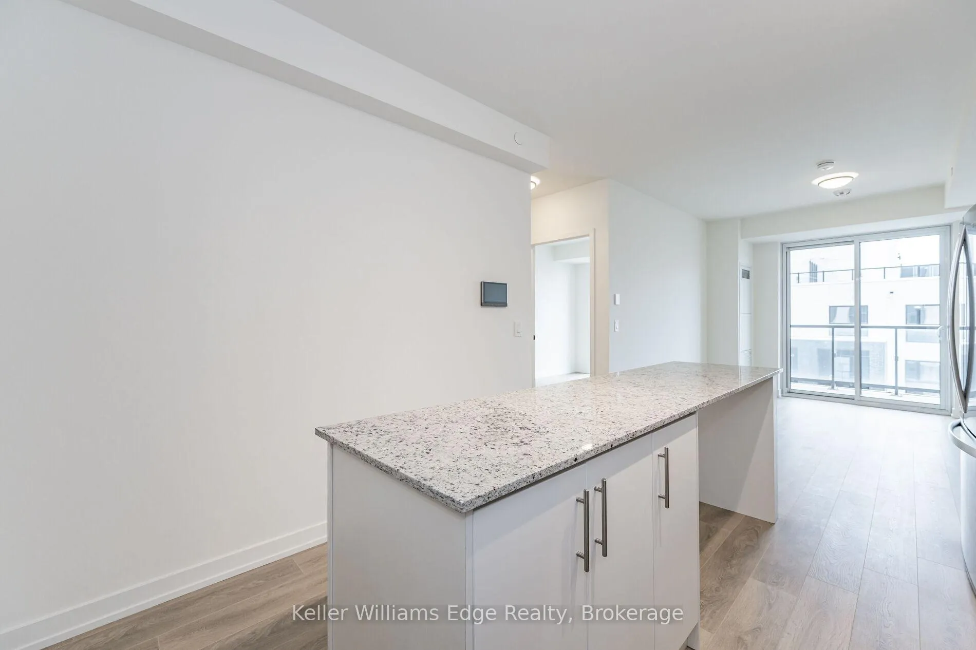 Photo 6 of Unit 401, 345 Wheat Boom Drive, Oakville, Joshua Meadows — HOMEH